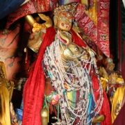 印度甘丹萨济寺的金甲衣圣像